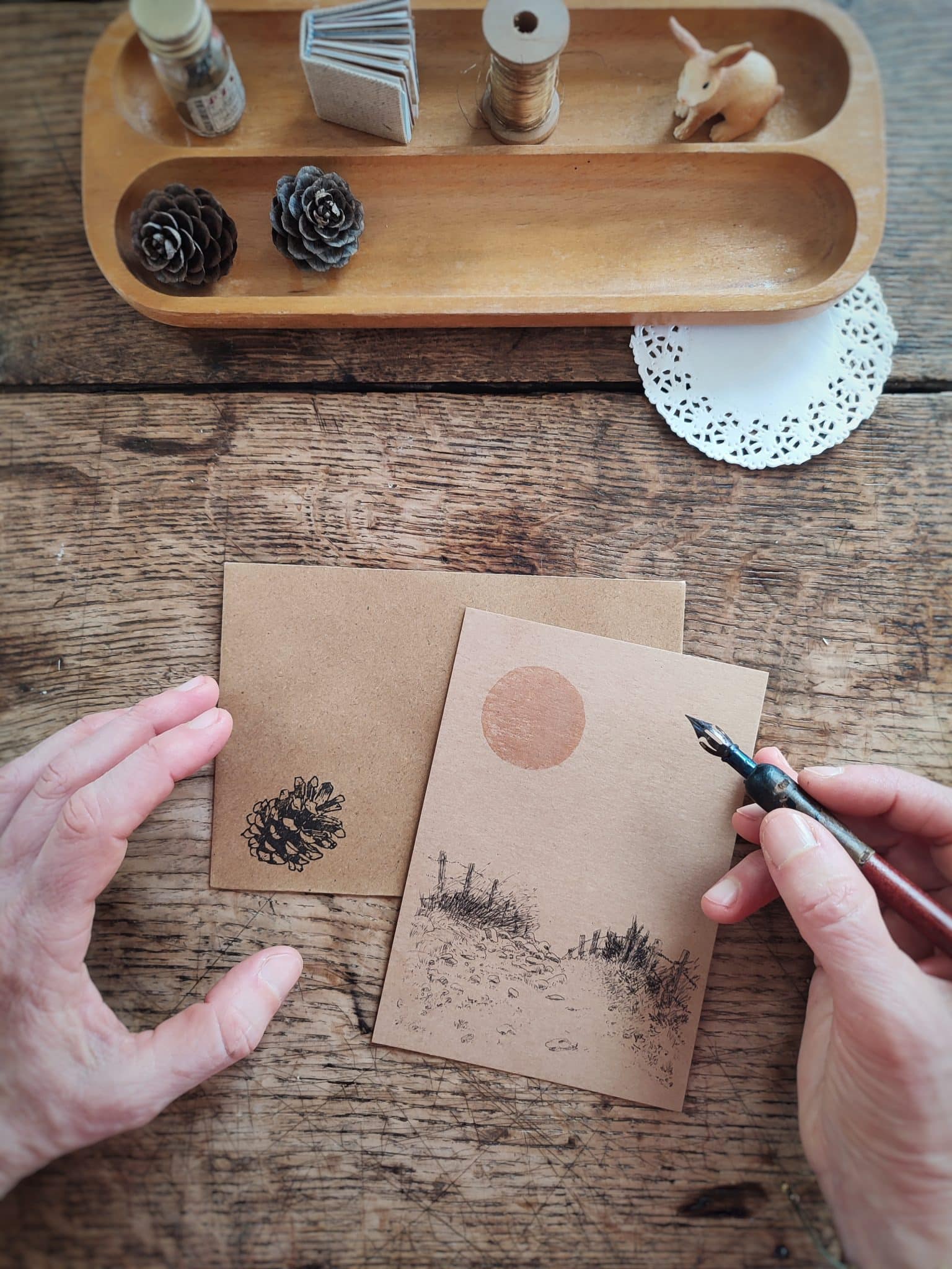 Le bruit des feuilles cartes postales chemins carnets artisanaux illustrés