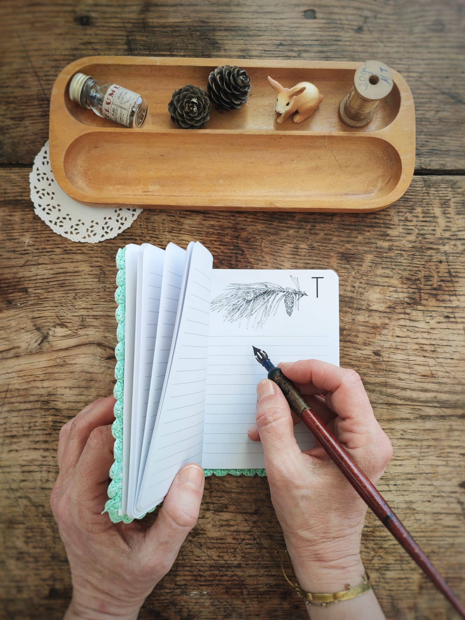 Le bruit des feuilles petit carnet répertoire carnets artisanaux illustrés